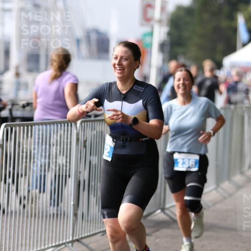 16.08.2026 - KN Förde Triathlon 2026 Antke Förster http://msf.ph/oto/10008511 16.08.2026 10:39:08 Laufen 236 meine-sportfotos.de