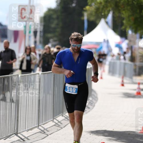 16.08.2026 - KN Förde Triathlon 2026 Antke Förster http://msf.ph/oto/10008531 16.08.2026 14:09:04 Laufen 589 meine-sportfotos.de