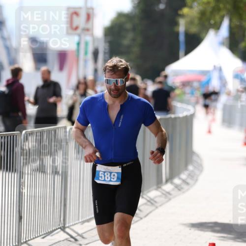 16.08.2026 - KN Förde Triathlon 2026 Antke Förster http://msf.ph/oto/10008534 16.08.2026 14:09:04 Laufen 589 meine-sportfotos.de
