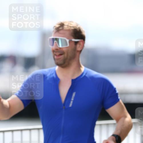 16.08.2026 - KN Förde Triathlon 2026 Antke Förster http://msf.ph/oto/10008543 16.08.2026 14:09:07 Laufen 589 meine-sportfotos.de