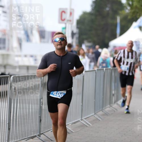 16.08.2026 - KN Förde Triathlon 2026 Antke Förster http://msf.ph/oto/10008665 16.08.2026 12:21:47 Laufen 400 meine-sportfotos.de