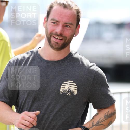 16.08.2026 - KN Förde Triathlon 2026 Antke Förster http://msf.ph/oto/10008730 16.08.2026 14:13:37 Laufen 2026, 606 meine-sportfotos.de
