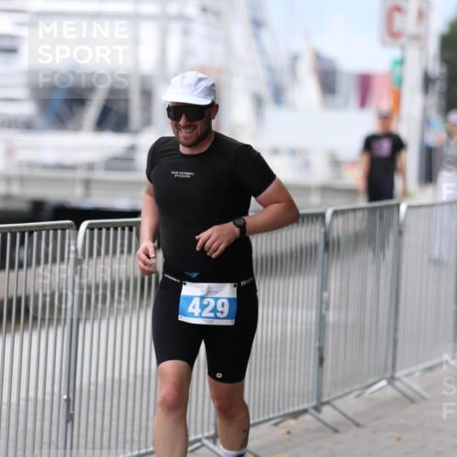 16.08.2026 - KN Förde Triathlon 2026 Antke Förster http://msf.ph/oto/10008803 16.08.2026 12:23:47 Laufen 429 meine-sportfotos.de