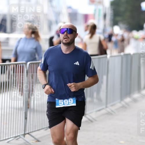 16.08.2026 - KN Förde Triathlon 2026 Antke Förster http://msf.ph/oto/10008808 16.08.2026 14:17:01 Laufen 599 meine-sportfotos.de