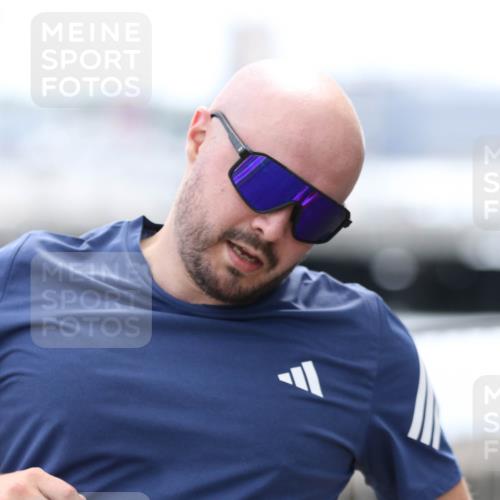 16.08.2026 - KN Förde Triathlon 2026 Antke Förster http://msf.ph/oto/10008816 16.08.2026 14:17:05 Laufen  meine-sportfotos.de