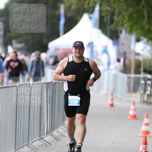 16.08.2026 - KN Förde Triathlon 2026 Antke Förster http://msf.ph/oto/10008822 16.08.2026 14:18:58 Laufen 596 meine-sportfotos.de
