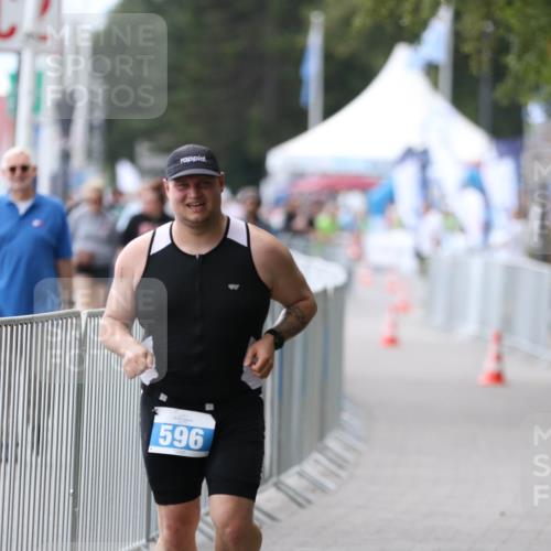 16.08.2026 - KN Förde Triathlon 2026 Antke Förster http://msf.ph/oto/10008826 16.08.2026 14:19:01 Laufen 596 meine-sportfotos.de