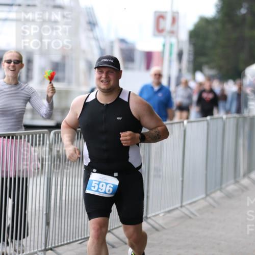 16.08.2026 - KN Förde Triathlon 2026 Antke Förster http://msf.ph/oto/10008828 16.08.2026 14:19:04 Laufen 596 meine-sportfotos.de