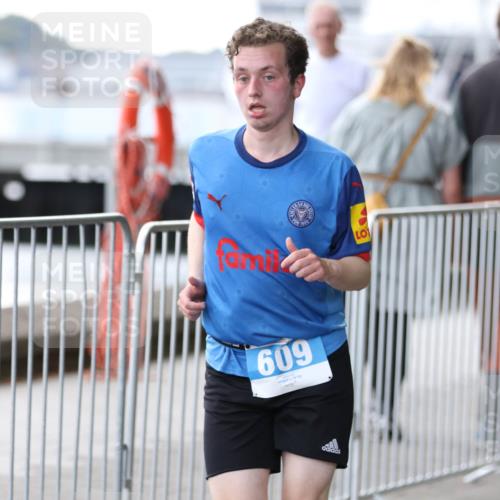16.08.2026 - KN Förde Triathlon 2026 Antke Förster http://msf.ph/oto/10008844 16.08.2026 14:20:47 Laufen 609, 0061 meine-sportfotos.de