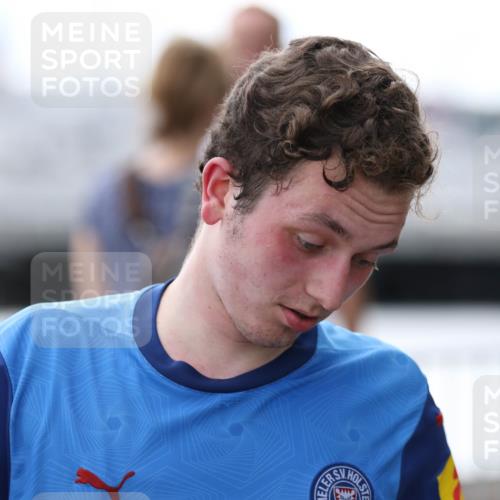 16.08.2026 - KN Förde Triathlon 2026 Antke Förster http://msf.ph/oto/10008847 16.08.2026 14:20:49 Laufen 1900 meine-sportfotos.de