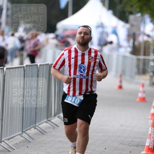 16.08.2026 - KN Förde Triathlon 2026 Antke Förster http://msf.ph/oto/10008849 16.08.2026 14:27:19 Laufen 610, 28 meine-sportfotos.de