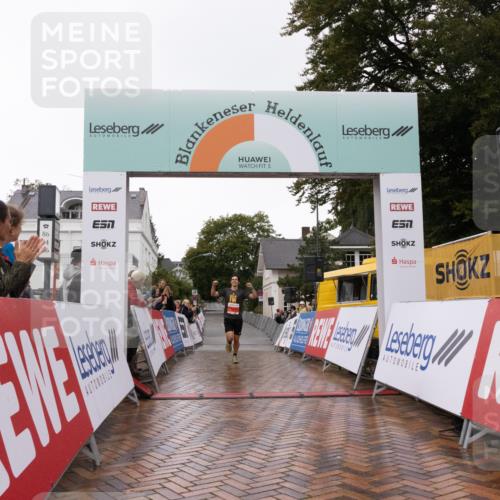 30.08.2026 - Blankeneser Heldenlauf Lena Gebhardt http://msf.ph/oto/10017656 30.08.2026 09:15:23 Ziel 3734 meine-sportfotos.de