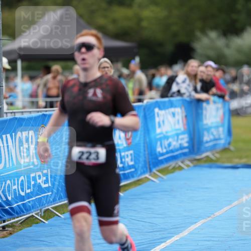 30.08.2026 - Elbe Triathlon Hamburg LAZAROV Photography http://msf.ph/oto/10026755 30.08.2026 10:12:54 Ziel 223 meine-sportfotos.de