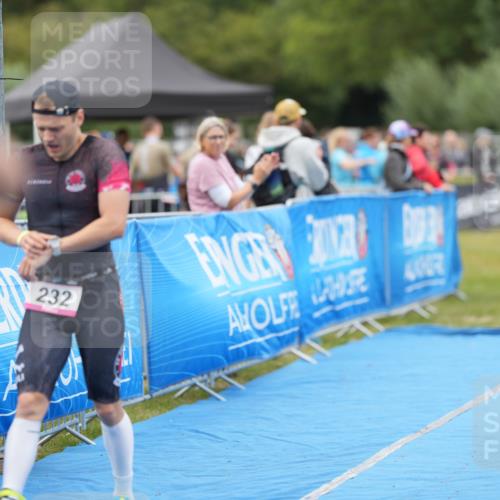 30.08.2026 - Elbe Triathlon Hamburg LAZAROV Photography http://msf.ph/oto/10026770 30.08.2026 10:14:31 Ziel 232, 238 meine-sportfotos.de