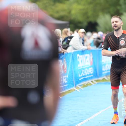 30.08.2026 - Elbe Triathlon Hamburg LAZAROV Photography http://msf.ph/oto/10026773 30.08.2026 10:14:37 Ziel 238 meine-sportfotos.de