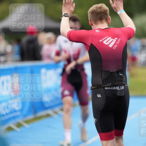 30.08.2026 - Elbe Triathlon Hamburg LAZAROV Photography http://msf.ph/oto/10026786 30.08.2026 10:17:26 Ziel 212, 308, 312 meine-sportfotos.de