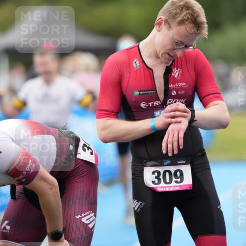 30.08.2026 - Elbe Triathlon Hamburg LAZAROV Photography http://msf.ph/oto/10026795 30.08.2026 10:17:40 Ziel 210, 272 meine-sportfotos.de
