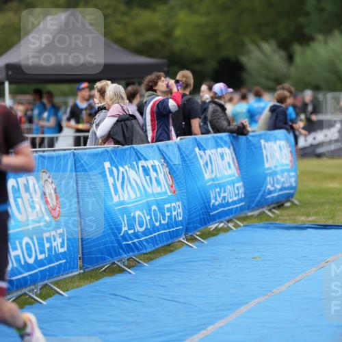 30.08.2026 - Elbe Triathlon Hamburg LAZAROV Photography http://msf.ph/oto/10026820 30.08.2026 10:21:11 Ziel 229 meine-sportfotos.de