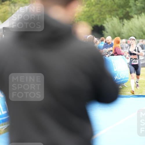 30.08.2026 - Elbe Triathlon Hamburg LAZAROV Photography http://msf.ph/oto/10026838 30.08.2026 10:26:31 Ziel 286, 368 meine-sportfotos.de