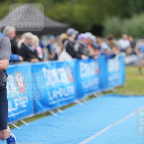 30.08.2026 - Elbe Triathlon Hamburg LAZAROV Photography http://msf.ph/oto/10026886 30.08.2026 10:31:59 Ziel 445 meine-sportfotos.de