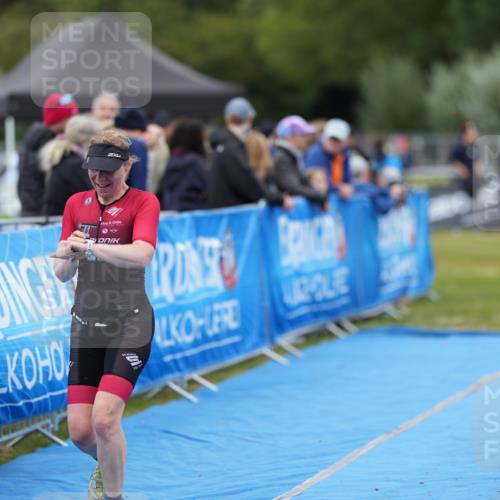 30.08.2026 - Elbe Triathlon Hamburg LAZAROV Photography http://msf.ph/oto/10026912 30.08.2026 10:33:53 Ziel 348 meine-sportfotos.de