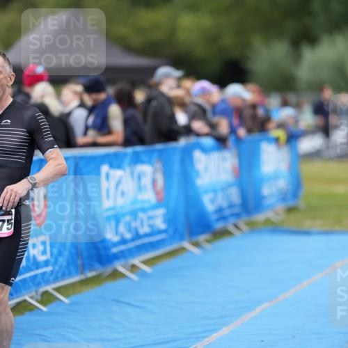 30.08.2026 - Elbe Triathlon Hamburg LAZAROV Photography http://msf.ph/oto/10026916 30.08.2026 10:34:07 Ziel 275 meine-sportfotos.de