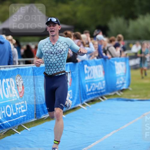 30.08.2026 - Elbe Triathlon Hamburg LAZAROV Photography http://msf.ph/oto/10027112 30.08.2026 10:46:39 Ziel 354, 508 meine-sportfotos.de