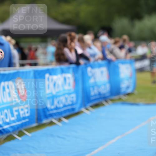30.08.2026 - Elbe Triathlon Hamburg LAZAROV Photography http://msf.ph/oto/10027114 30.08.2026 10:46:40 Ziel 354, 508 meine-sportfotos.de