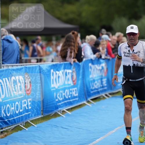 30.08.2026 - Elbe Triathlon Hamburg LAZAROV Photography http://msf.ph/oto/10027136 30.08.2026 10:48:26 Ziel 274, 361, 470 meine-sportfotos.de