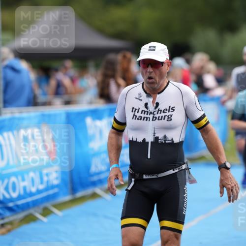 30.08.2026 - Elbe Triathlon Hamburg LAZAROV Photography http://msf.ph/oto/10027139 30.08.2026 10:48:27 Ziel 274, 361, 470 meine-sportfotos.de