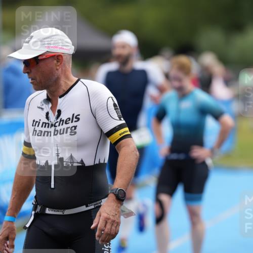 30.08.2026 - Elbe Triathlon Hamburg LAZAROV Photography http://msf.ph/oto/10027142 30.08.2026 10:48:28 Ziel 274, 361, 470 meine-sportfotos.de