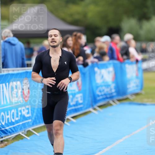 30.08.2026 - Elbe Triathlon Hamburg LAZAROV Photography http://msf.ph/oto/10027161 30.08.2026 10:51:10 Ziel 285, 567, 705 meine-sportfotos.de
