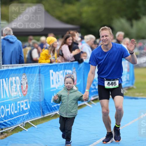 30.08.2026 - Elbe Triathlon Hamburg LAZAROV Photography http://msf.ph/oto/10027172 30.08.2026 10:51:35 Ziel 392, 446, 670 meine-sportfotos.de