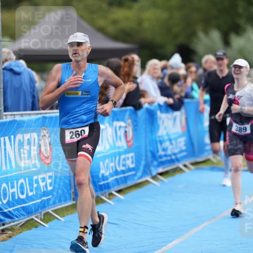 30.08.2026 - Elbe Triathlon Hamburg LAZAROV Photography http://msf.ph/oto/10027198 30.08.2026 10:53:05 Ziel 260, 281, 389, 533 meine-sportfotos.de