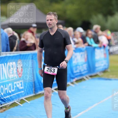 30.08.2026 - Elbe Triathlon Hamburg LAZAROV Photography http://msf.ph/oto/10027209 30.08.2026 10:53:50 Ziel 263 meine-sportfotos.de