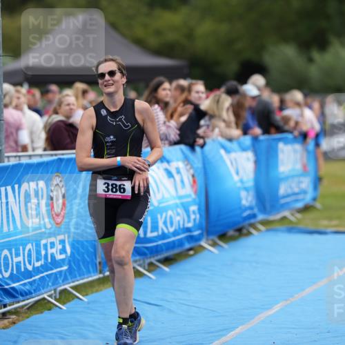 30.08.2026 - Elbe Triathlon Hamburg LAZAROV Photography http://msf.ph/oto/10027261 30.08.2026 10:57:20 Ziel 386 meine-sportfotos.de