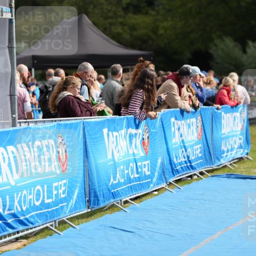 30.08.2026 - Elbe Triathlon Hamburg LAZAROV Photography http://msf.ph/oto/10027272 30.08.2026 10:58:19 Ziel  meine-sportfotos.de