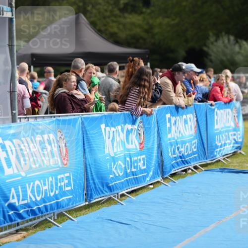 30.08.2026 - Elbe Triathlon Hamburg LAZAROV Photography http://msf.ph/oto/10027275 30.08.2026 10:58:21 Ziel 352 meine-sportfotos.de