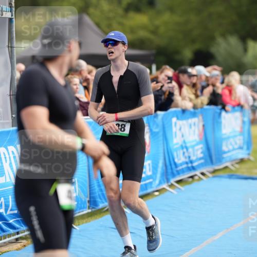 30.08.2026 - Elbe Triathlon Hamburg LAZAROV Photography http://msf.ph/oto/10027291 30.08.2026 10:58:44 Ziel 480, 588 meine-sportfotos.de