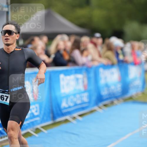 30.08.2026 - Elbe Triathlon Hamburg LAZAROV Photography http://msf.ph/oto/10027476 30.08.2026 11:06:40 Ziel 675, 1067 meine-sportfotos.de