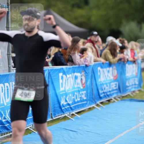 30.08.2026 - Elbe Triathlon Hamburg LAZAROV Photography http://msf.ph/oto/10027500 30.08.2026 11:07:29 Ziel 495, 728 meine-sportfotos.de