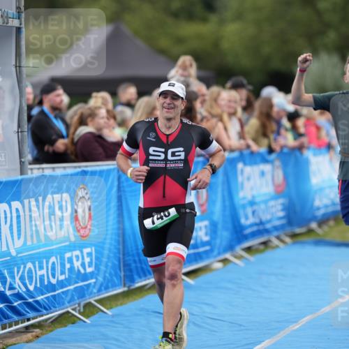 30.08.2026 - Elbe Triathlon Hamburg LAZAROV Photography http://msf.ph/oto/10027518 30.08.2026 11:08:55 Ziel 503, 555, 746, 1042 meine-sportfotos.de