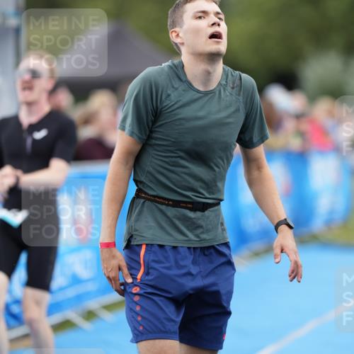30.08.2026 - Elbe Triathlon Hamburg LAZAROV Photography http://msf.ph/oto/10027523 30.08.2026 11:08:58 Ziel 503, 633, 746, 1042 meine-sportfotos.de
