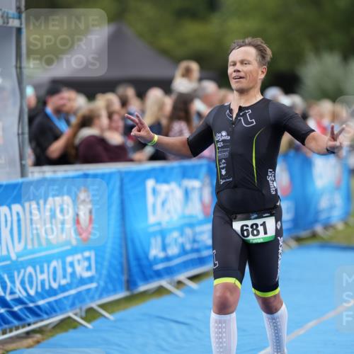 30.08.2026 - Elbe Triathlon Hamburg LAZAROV Photography http://msf.ph/oto/10027534 30.08.2026 11:09:32 Ziel 505, 539, 624, 681, 751 meine-sportfotos.de