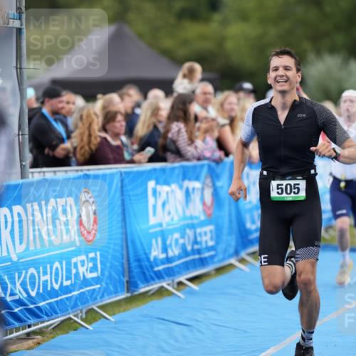 30.08.2026 - Elbe Triathlon Hamburg LAZAROV Photography http://msf.ph/oto/10027536 30.08.2026 11:09:34 Ziel 505, 539, 624, 681, 751, 1164 meine-sportfotos.de