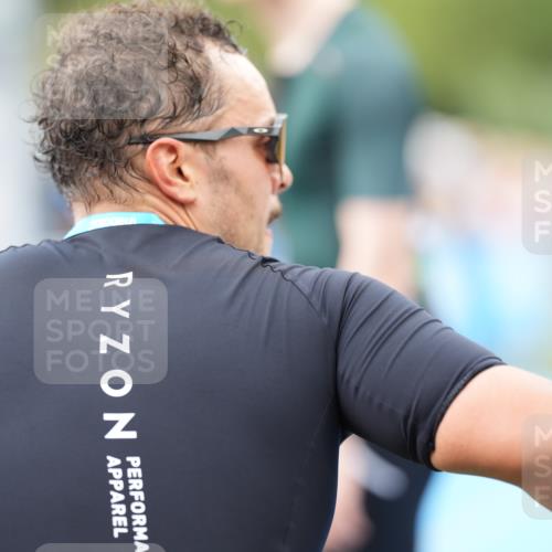 30.08.2026 - Elbe Triathlon Hamburg LAZAROV Photography http://msf.ph/oto/10027562 30.08.2026 11:10:26 Ziel 557 meine-sportfotos.de