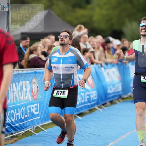 30.08.2026 - Elbe Triathlon Hamburg LAZAROV Photography http://msf.ph/oto/10027566 30.08.2026 11:10:41 Ziel 426, 513, 575, 678, 1045 meine-sportfotos.de