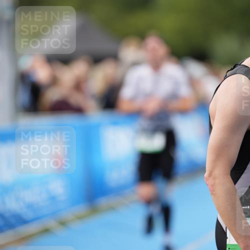 30.08.2026 - Elbe Triathlon Hamburg LAZAROV Photography http://msf.ph/oto/10027578 30.08.2026 11:10:57 Ziel 437, 541, 566 meine-sportfotos.de