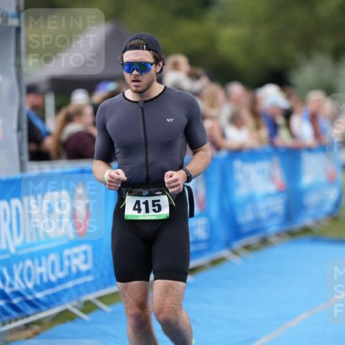 30.08.2026 - Elbe Triathlon Hamburg LAZAROV Photography http://msf.ph/oto/10027595 30.08.2026 11:11:56 Ziel 415, 558 meine-sportfotos.de