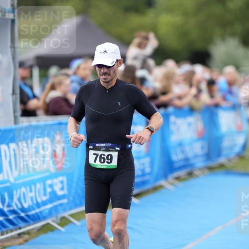 30.08.2026 - Elbe Triathlon Hamburg LAZAROV Photography http://msf.ph/oto/10027604 30.08.2026 11:12:16 Ziel 769, 1039 meine-sportfotos.de